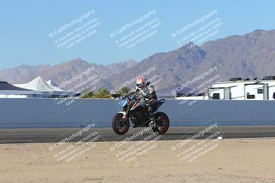 media/Nov-06-2023-Moto Forza (Mon) [[ce023d0744]]/4-Beginner Group/Session 4 (Finish Line Checker)/